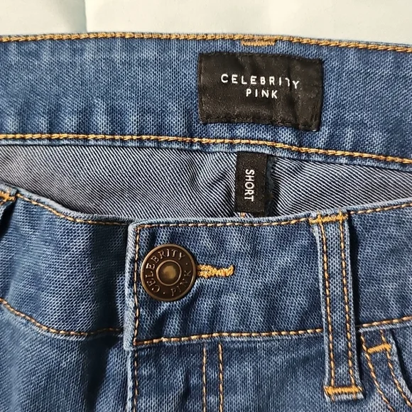 Bundle Of 3 Jean Shorts (2)Celebrity Pink (1)Arizona Women's 7 Good PreOwned - Picture 11 of 12